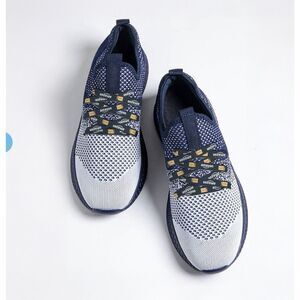 Amazon Delivery Shipping Box Driver Shoelaces Brand New!